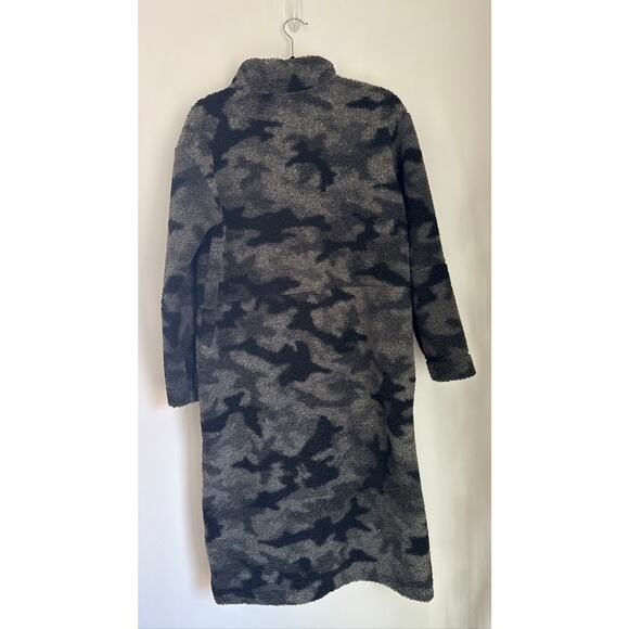 Columbia Panorama Camo Print Fleece Long Midi Coat - Gray/Black, Small - Picture 6 of 8